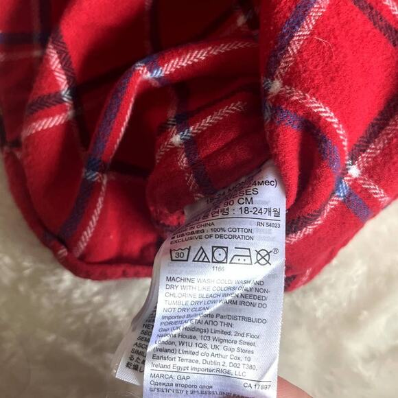 Baby Gap Red Plaid Button Down Flannel Shirt 18-24 months 100% Cotton - Picture 10 of 11